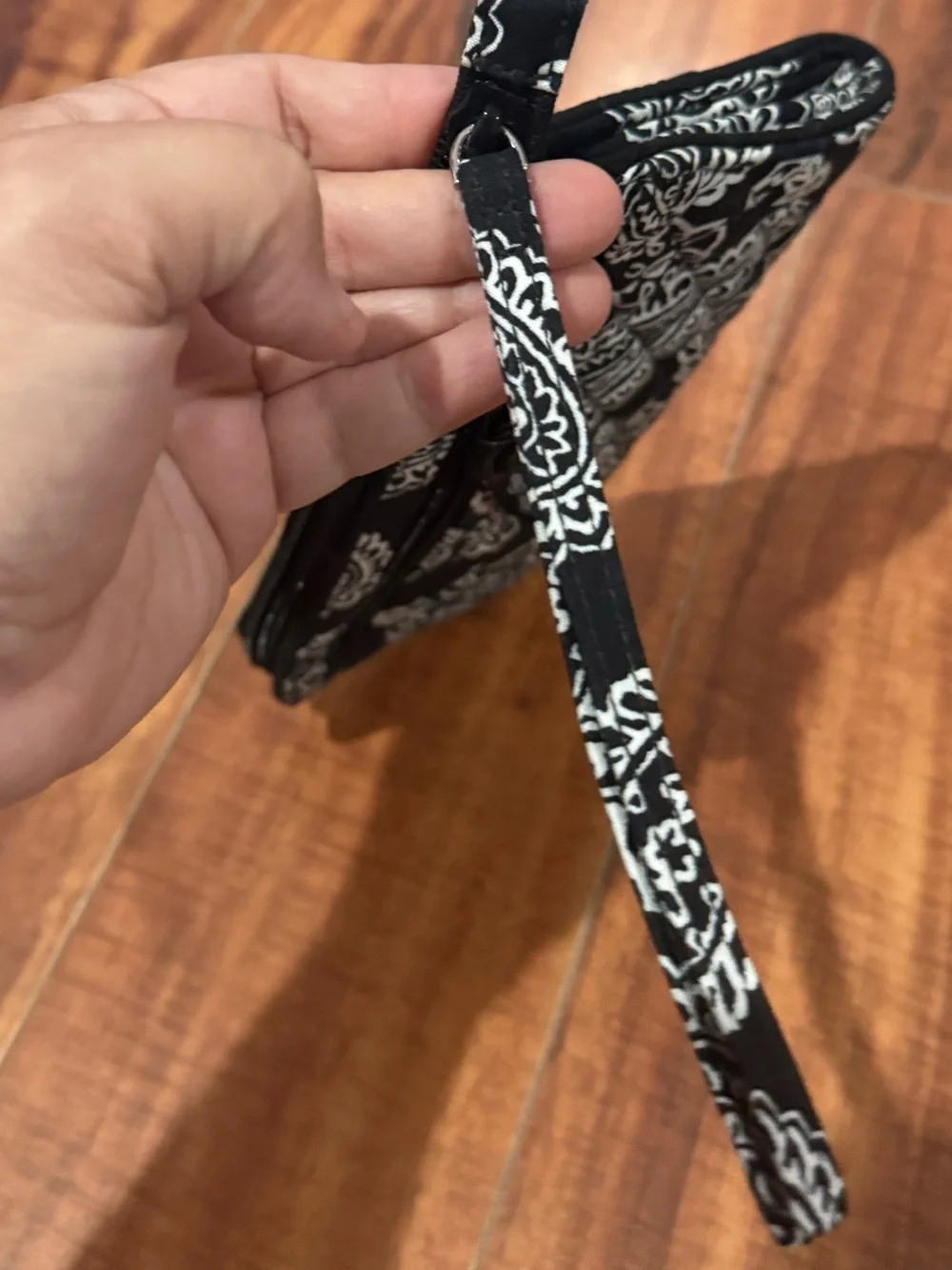 Vera Bradley black paisley